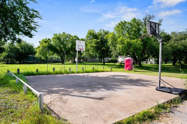 800 River View Road, Millsap, TX 76066