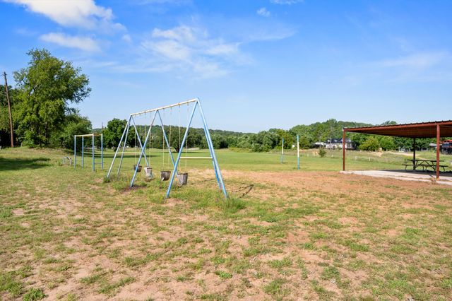 800 River View Road, Millsap, TX 76066