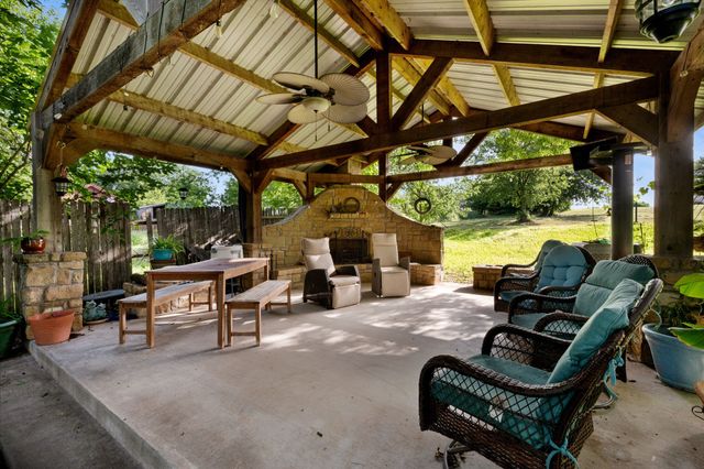 800 River View Road, Millsap, TX 76066