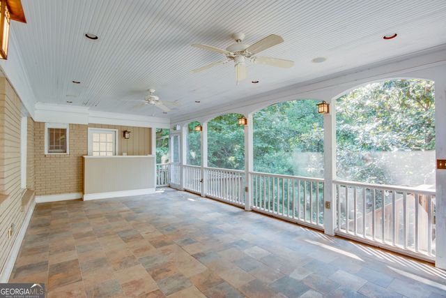 727 Yorkshire Road NE, Atlanta, GA 30306