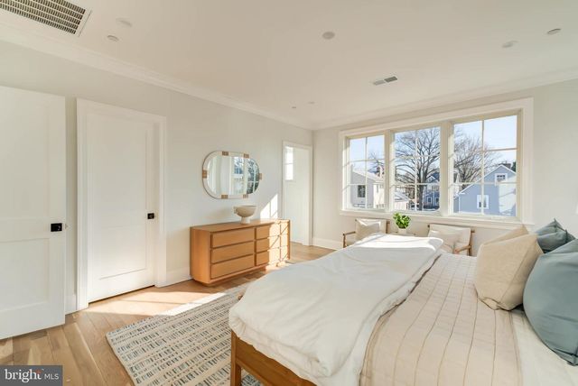 4422 WALSH ST, Chevy Chase, MD 20815