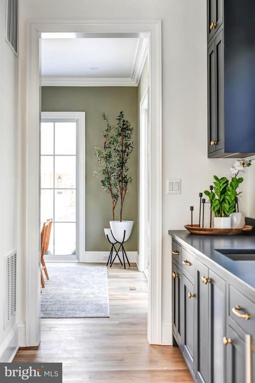 Image 11 of property listing at 4422 WALSH ST, Chevy Chase, MD 20815