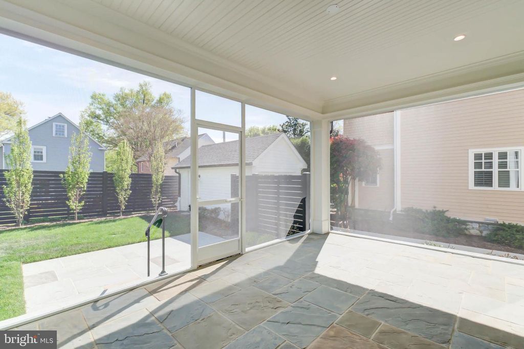 Image 31 of property listing at 4422 WALSH ST, Chevy Chase, MD 20815