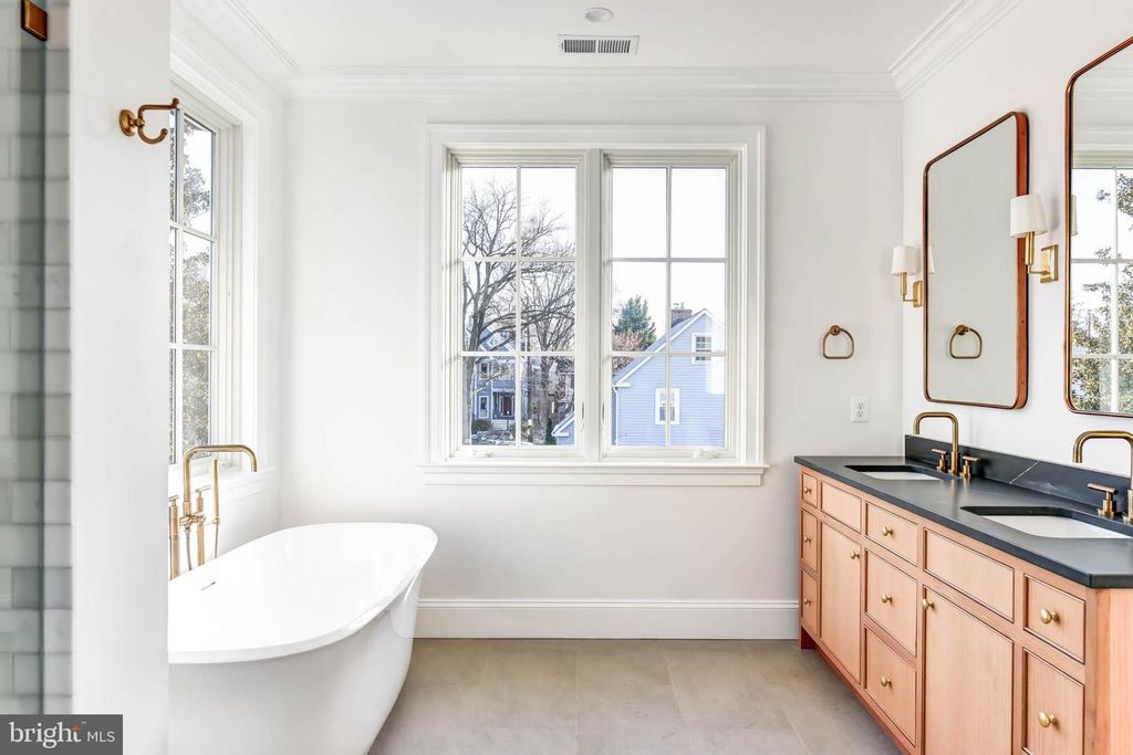 Image 41 of property listing at 4422 WALSH ST, Chevy Chase, MD 20815