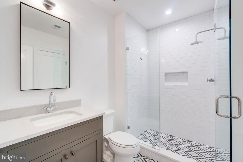 Image 69 of property listing at 4422 WALSH ST, Chevy Chase, MD 20815