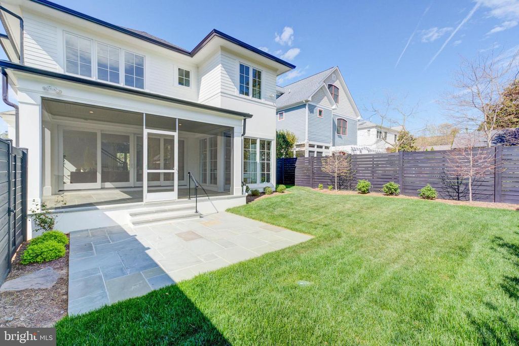 Image 73 of property listing at 4422 WALSH ST, Chevy Chase, MD 20815