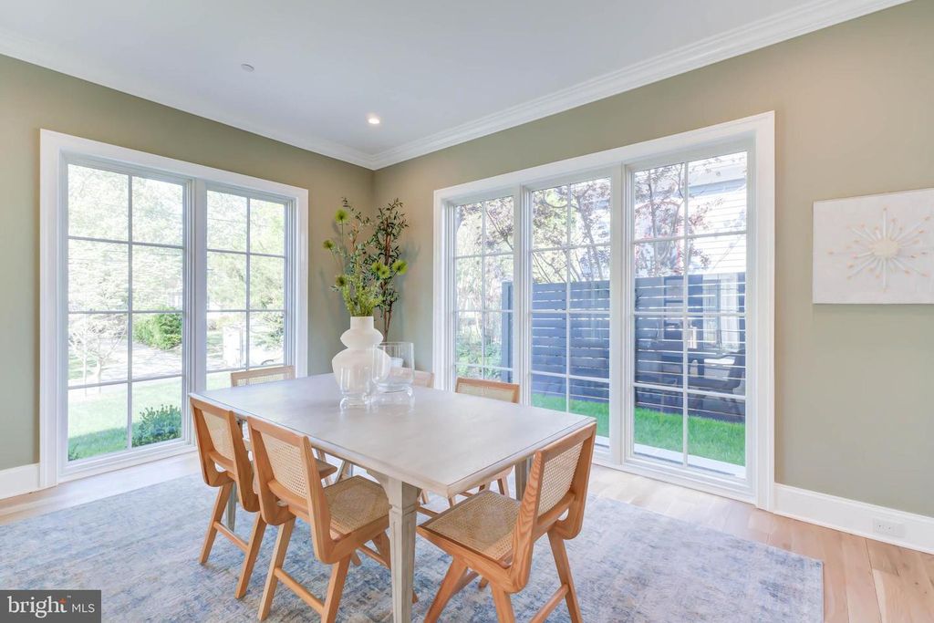 Image 8 of property listing at 4422 WALSH ST, Chevy Chase, MD 20815