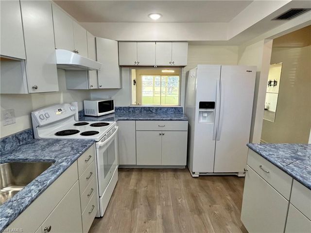 1356 Myerlee Country Club BLVD # 2, Fort Myers, FL 33919