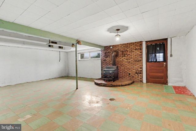 708 BALTIMORE RD, Shippensburg, PA 17257