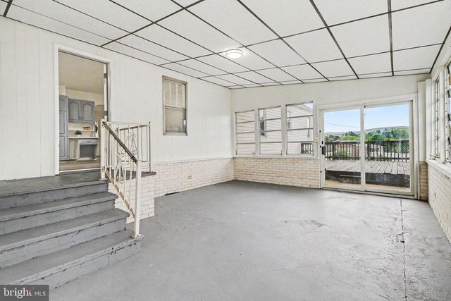 708 BALTIMORE RD, Shippensburg, PA 17257