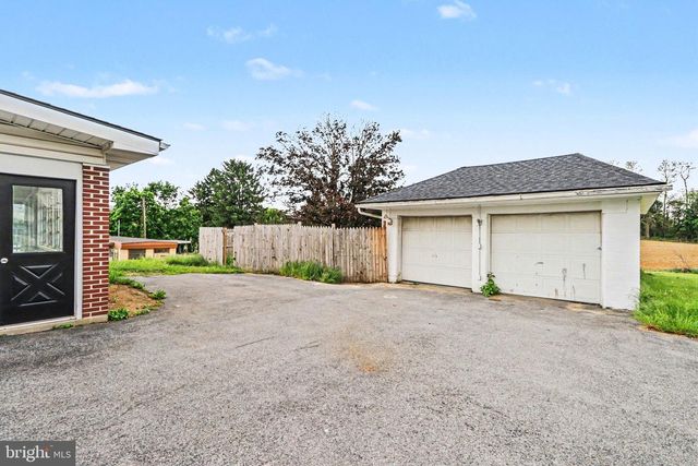 708 BALTIMORE RD, Shippensburg, PA 17257