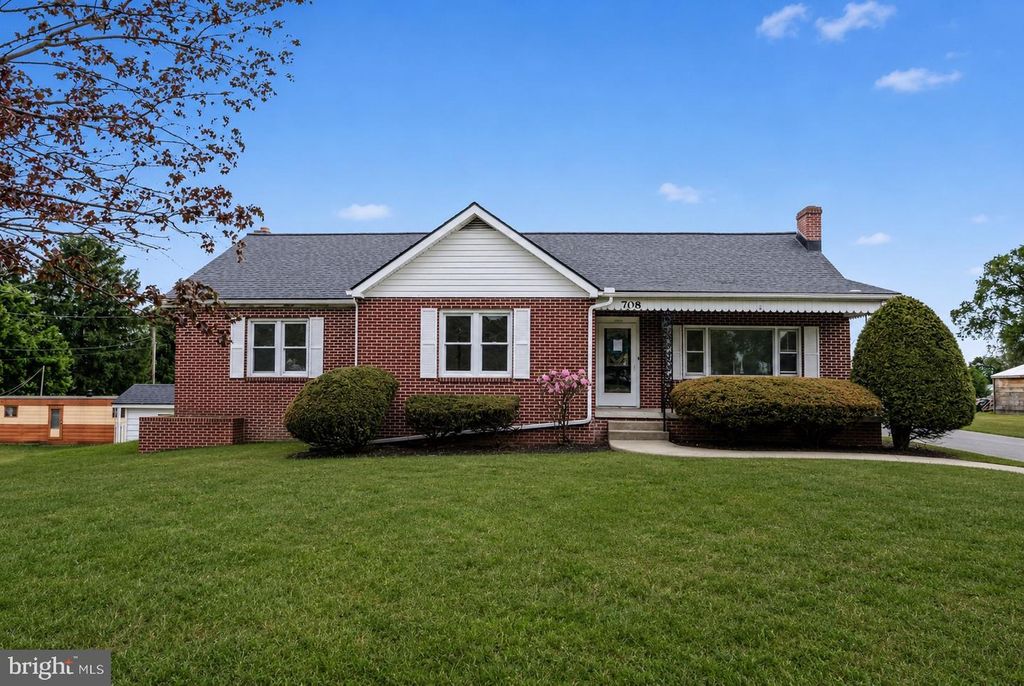 708 BALTIMORE RD, Shippensburg, PA 17257