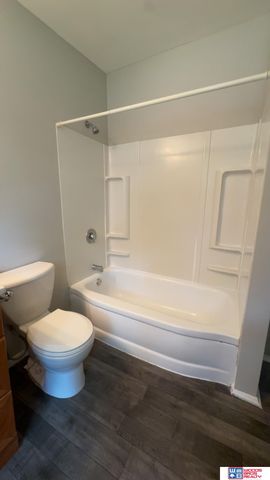 5725 Greenwood Street, Lincoln, NE 68507