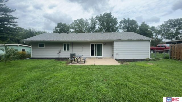 5725 Greenwood Street, Lincoln, NE 68507