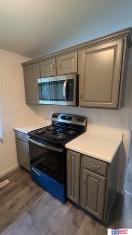 5725 Greenwood Street, Lincoln, NE 68507