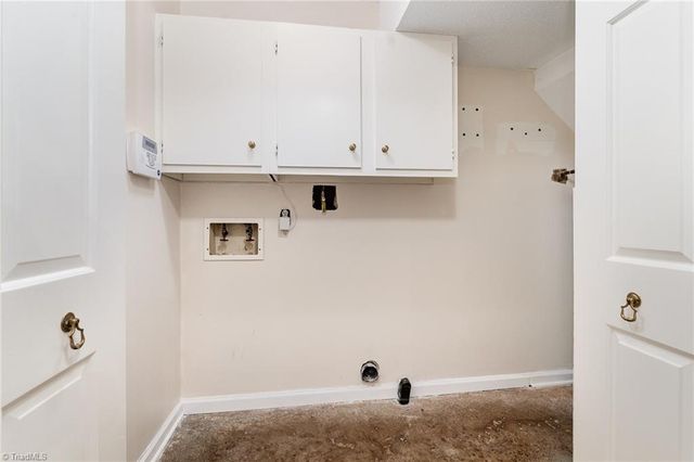 16 Fountain Manor Drive B, Greensboro, NC 27405