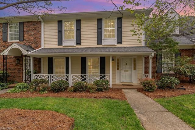 16 Fountain Manor Drive B, Greensboro, NC 27405