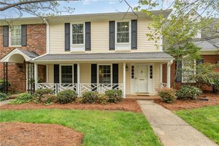16 Fountain Manor Drive B, Greensboro, NC 27405