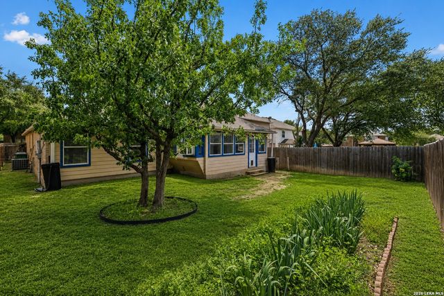 6623 Kirk Ln, San Antonio, TX 78240