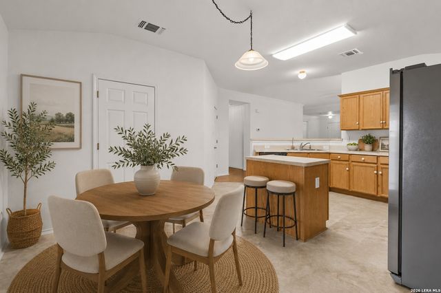 6623 Kirk Ln, San Antonio, TX 78240