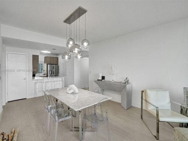 601 NE 36th St 1003, Miami, FL 33137