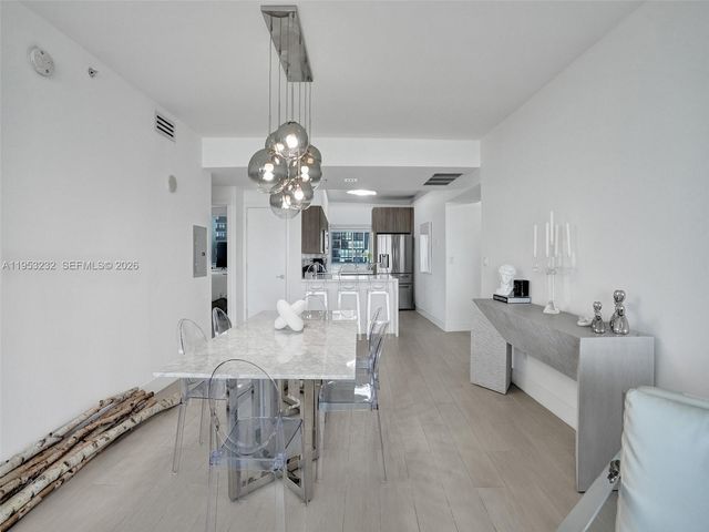 601 NE 36th St 1003, Miami, FL 33137