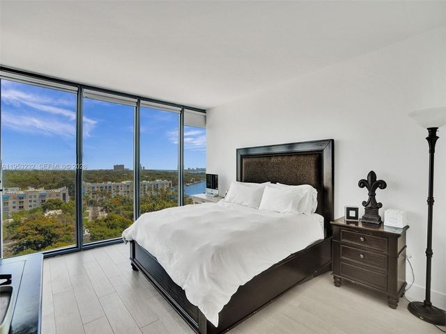 601 NE 36th St 1003, Miami, FL 33137