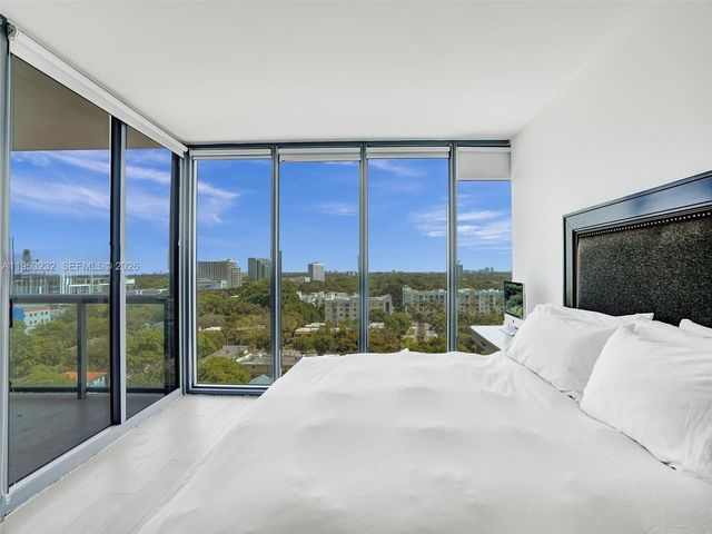 601 NE 36th St 1003, Miami, FL 33137