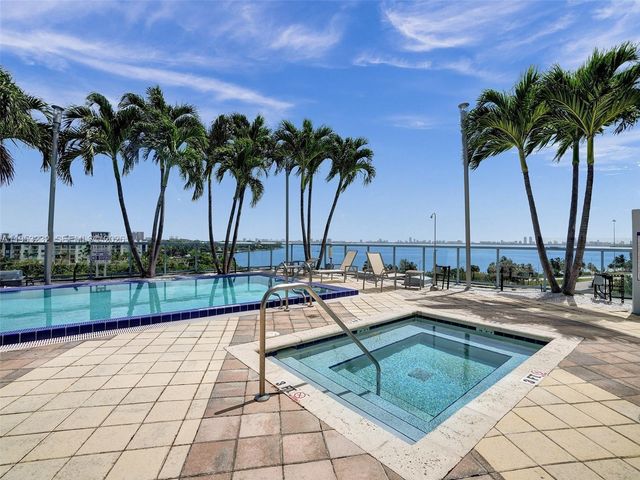 601 NE 36th St 1003, Miami, FL 33137