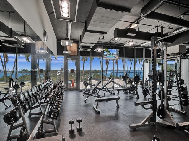 601 NE 36th St 1003, Miami, FL 33137