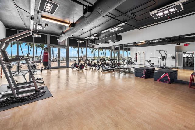 601 NE 36th St 1003, Miami, FL 33137