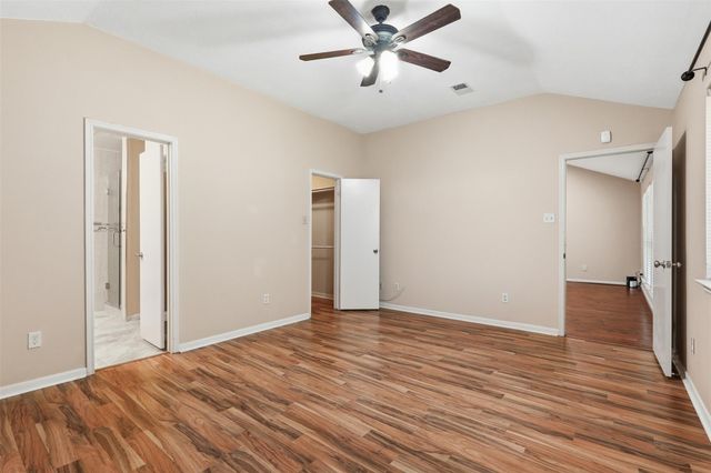 8227 Squires Place Drive, Houston, TX 77083
