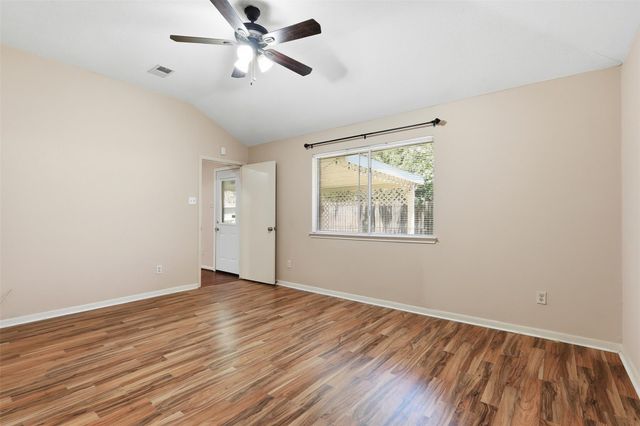 8227 Squires Place Drive, Houston, TX 77083