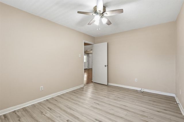 8227 Squires Place Drive, Houston, TX 77083