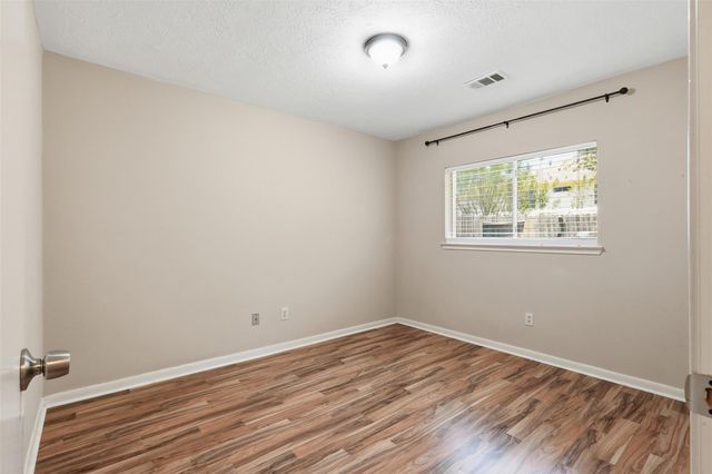 8227 Squires Place Drive, Houston, TX 77083