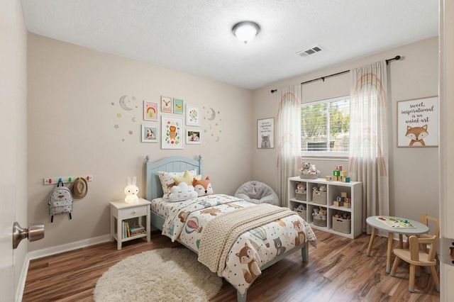 8227 Squires Place Drive, Houston, TX 77083