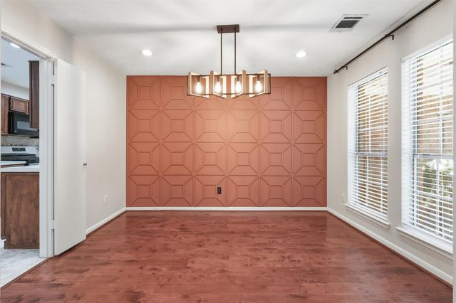 8227 Squires Place Drive, Houston, TX 77083