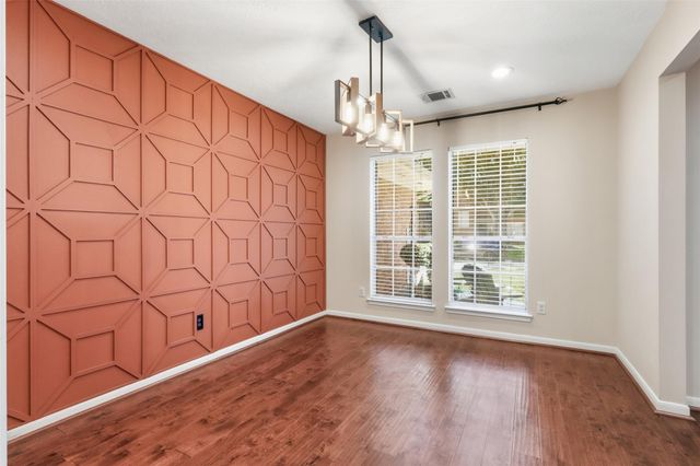 8227 Squires Place Drive, Houston, TX 77083