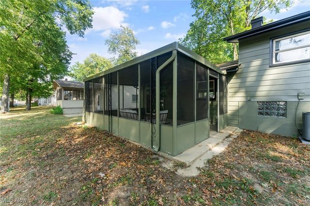 3913 Claridge Drive, Austintown, OH 44511