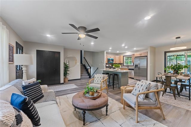 3913 Claridge Drive, Austintown, OH 44511