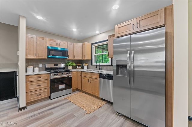 3913 Claridge Drive, Austintown, OH 44511