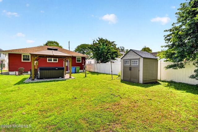 29 Quaid Avenue, Sayreville, NJ 08872