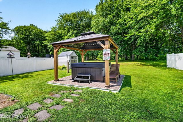 29 Quaid Avenue, Sayreville, NJ 08872