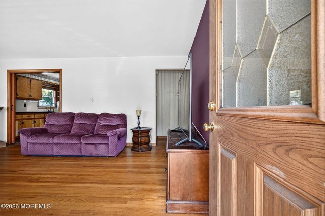 29 Quaid Avenue, Sayreville, NJ 08872