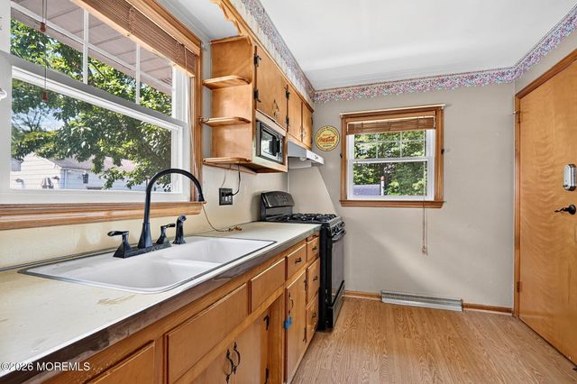 29 Quaid Avenue, Sayreville, NJ 08872