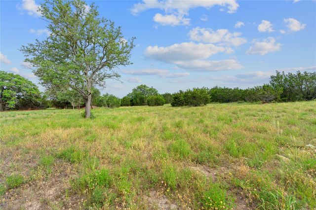 11288 S FM 1174, Bertram, TX 78605