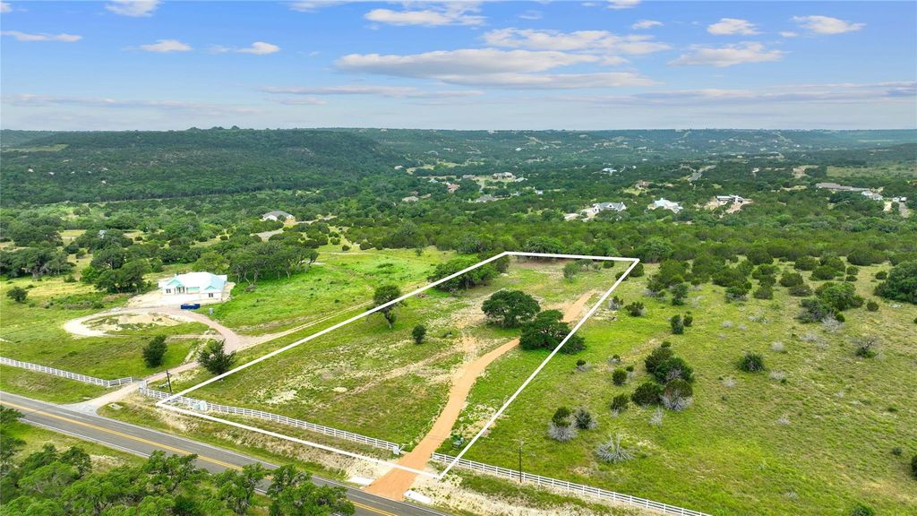 11288 S FM 1174, Bertram, TX 78605