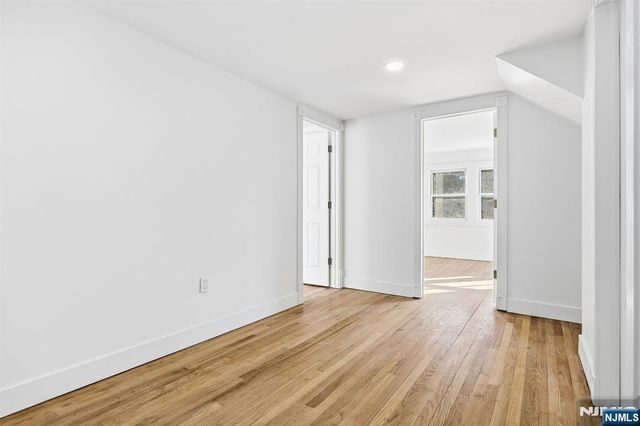 159 2nd Avenue, Hawthorne, NJ 07506