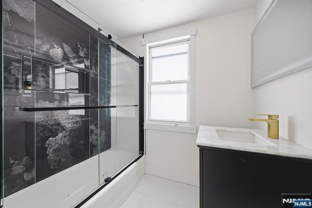 159 2nd Avenue, Hawthorne, NJ 07506