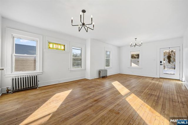 159 2nd Avenue, Hawthorne, NJ 07506